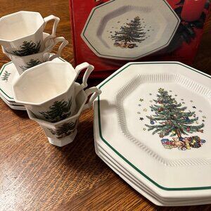 Nikki Christmastime 12pc Set